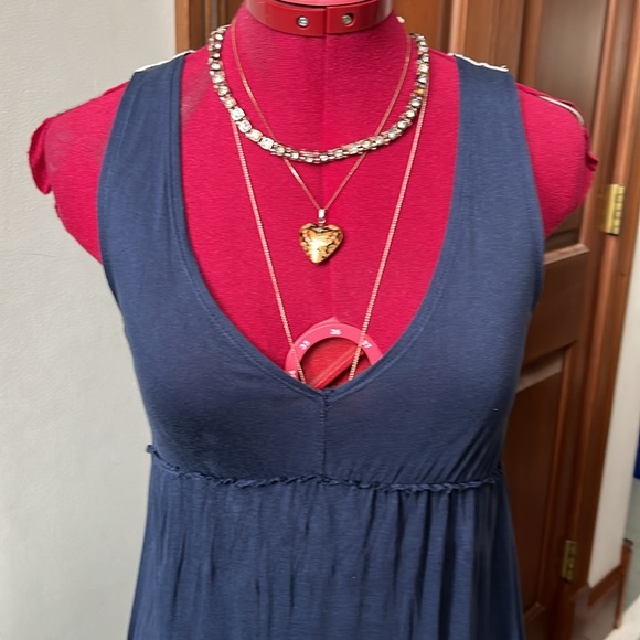 Mudd  lace Back dress  low-cut V front  EUC Midriff style  navy blue/cream Sz XS - Picture 3 of 14